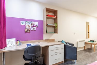 1 bed studio, 110 High Street, City Centre, Bangor, LL571NZ - Image 4